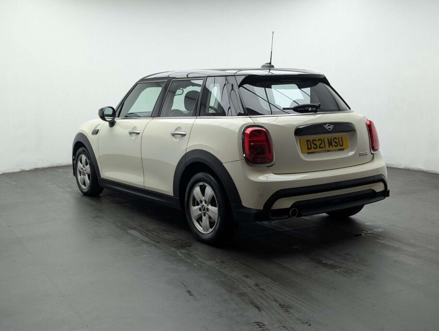 Used MINI Hatch 2021 for sale - 77714076: Photo 6