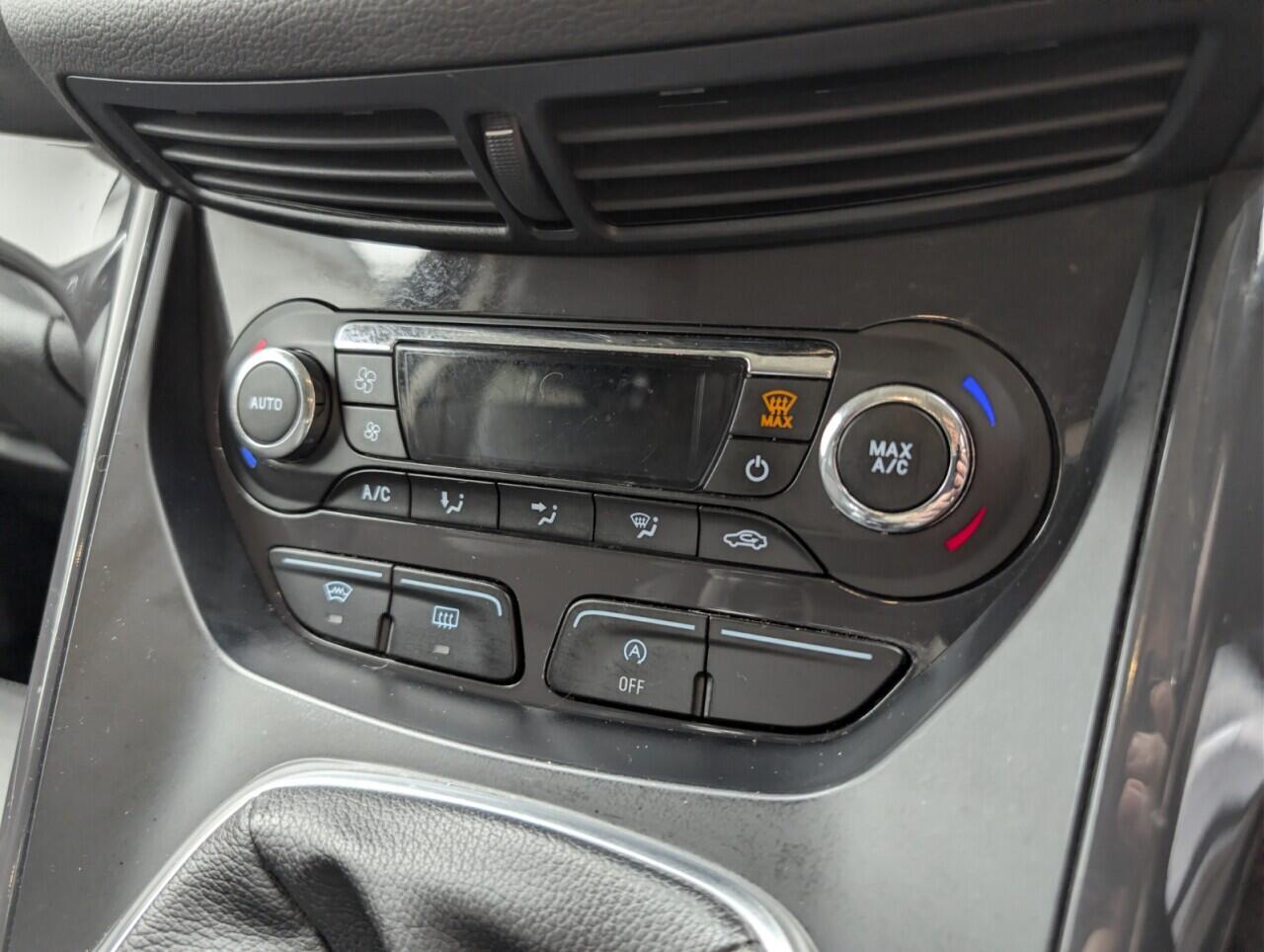 Used Ford Kuga 2016 for sale - 76608308: Photo 15