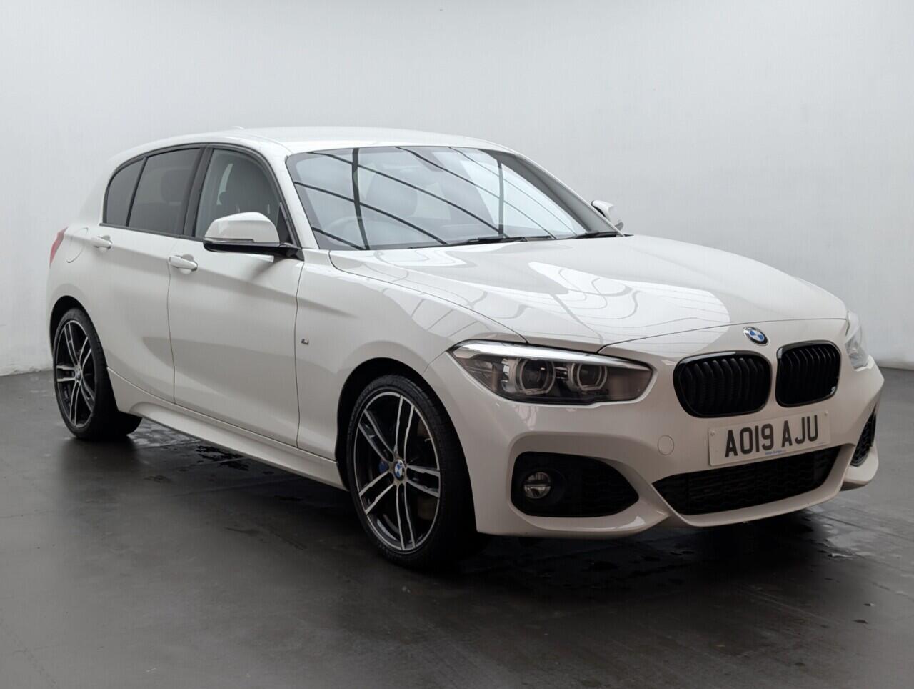 Used BMW 1 Series 2019 for sale - 76432496: Photo 1