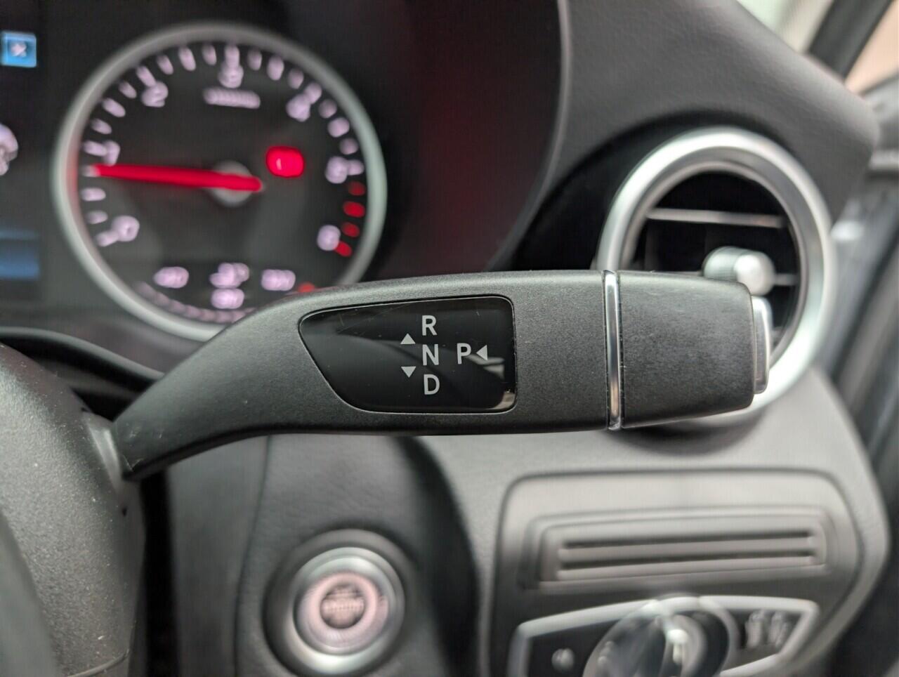 Used Mercedes-Benz C Class 2020 for sale - 76656977: Photo 17