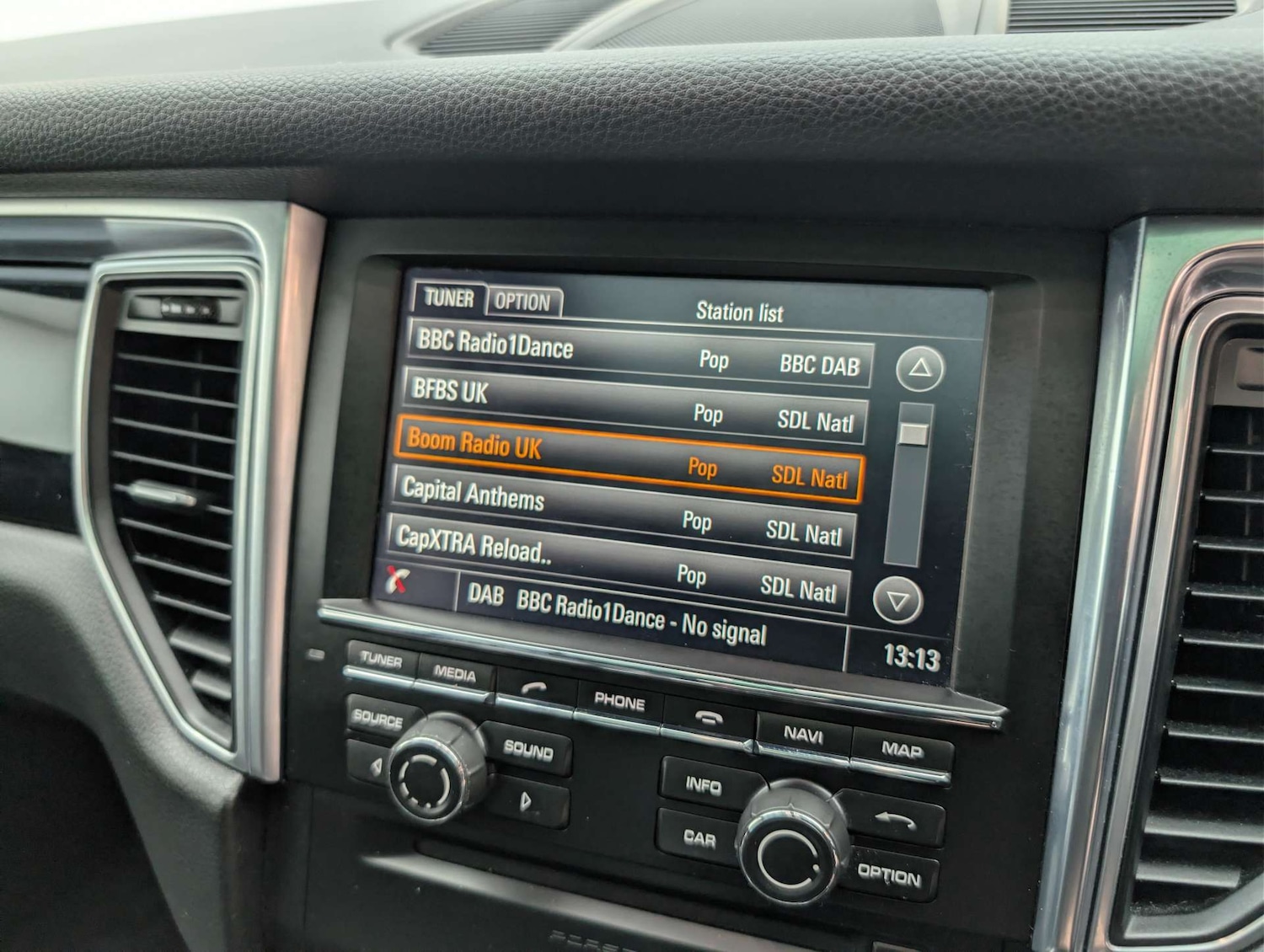 Used Porsche Macan 2015 for sale - 78032037: Photo 26