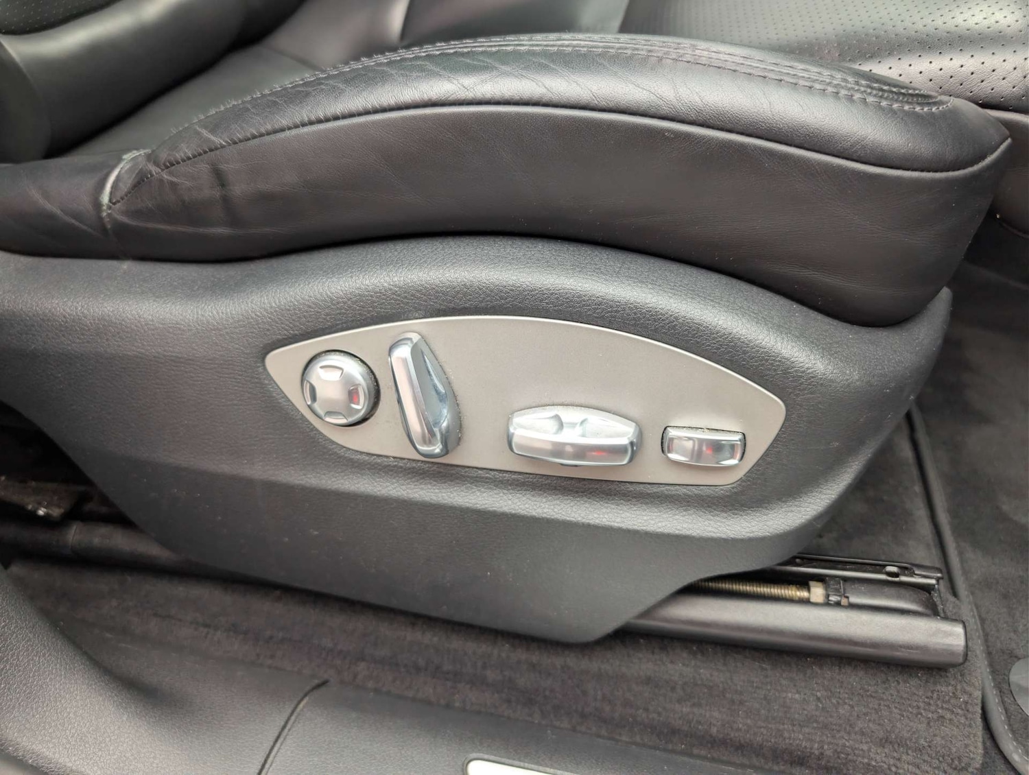 Used Porsche Macan 2015 for sale - 78032037: Photo 30