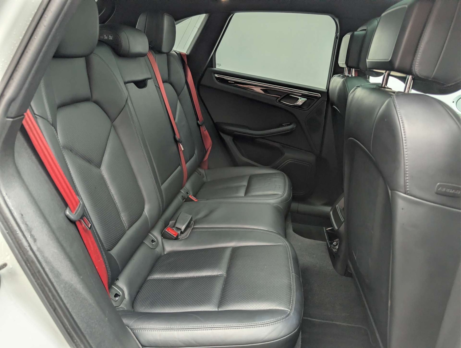 Used Porsche Macan 2015 for sale - 78032037: Photo 35