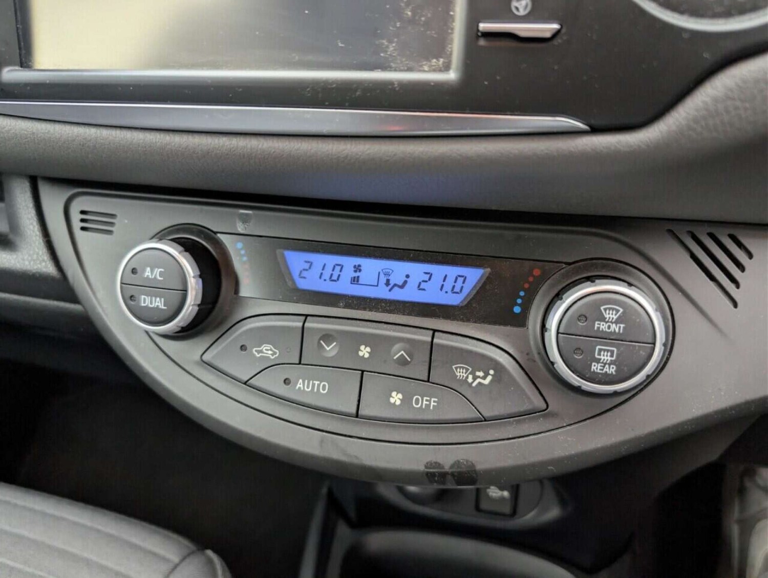 Used Toyota Yaris 2020 for sale - 77713417: Photo 15