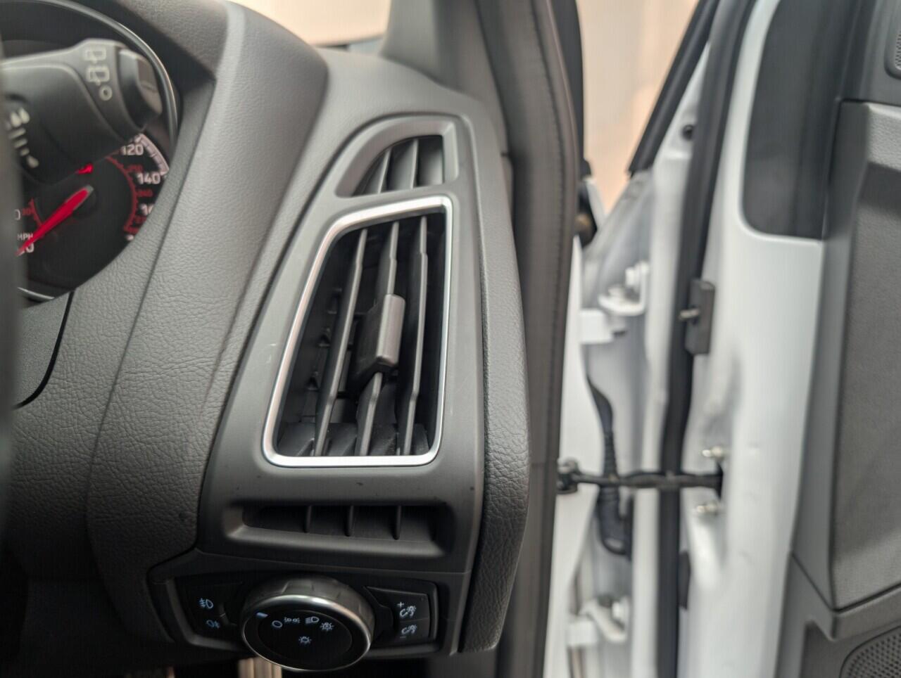 Used Ford Focus 2018 for sale - 76424084: Photo 22