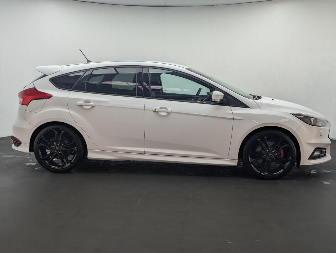 Used Ford Focus 2018 for sale - 76424084: Photo 9