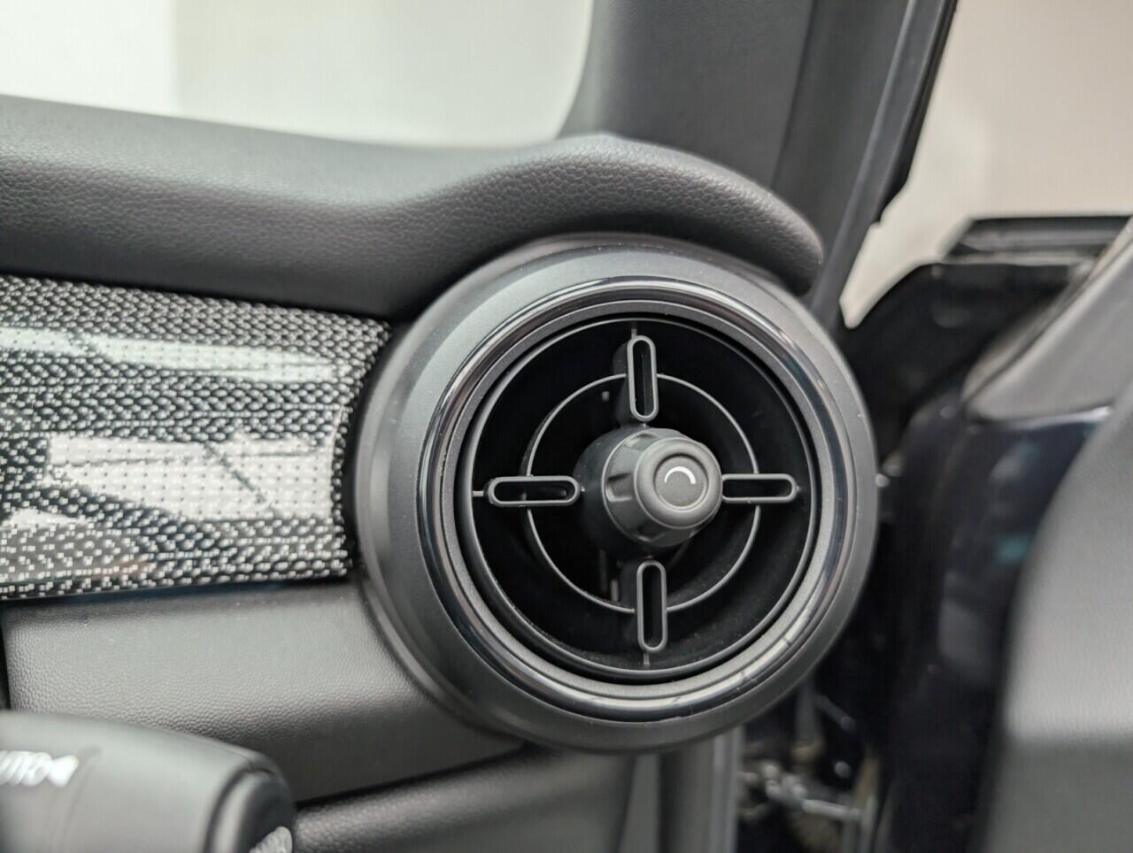 Used MINI Convertible 2021 for sale - 76424791: Photo 21