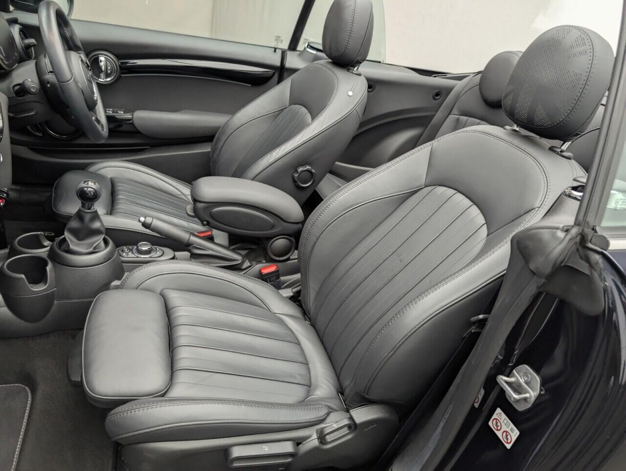 Used MINI Convertible 2021 for sale - 76424791: Photo 29