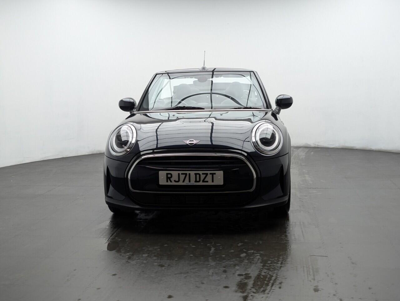 Used MINI Convertible 2021 for sale - 76424791: Photo 3