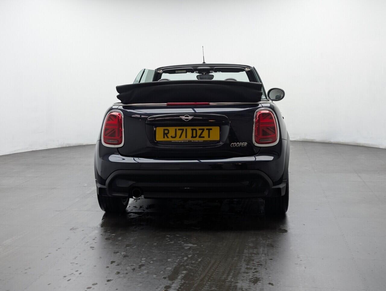 Used MINI Convertible 2021 for sale - 76424791: Photo 7