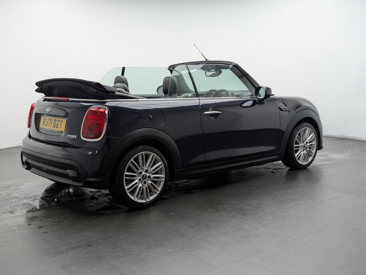Used MINI Convertible 2021 for sale - 76424791: Photo 8