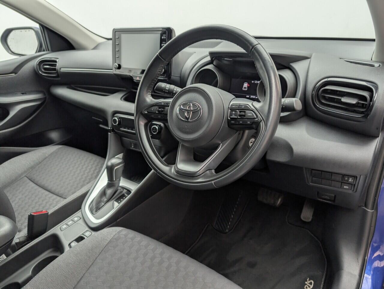 Used Toyota Yaris 2022 for sale - 76423871: Photo 11