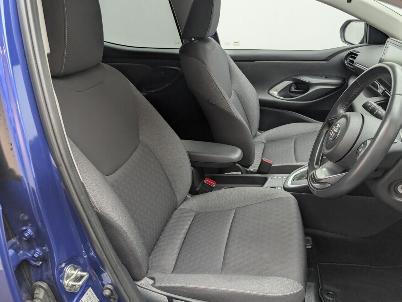 Used Toyota Yaris 2022 for sale - 76423871: Photo 12