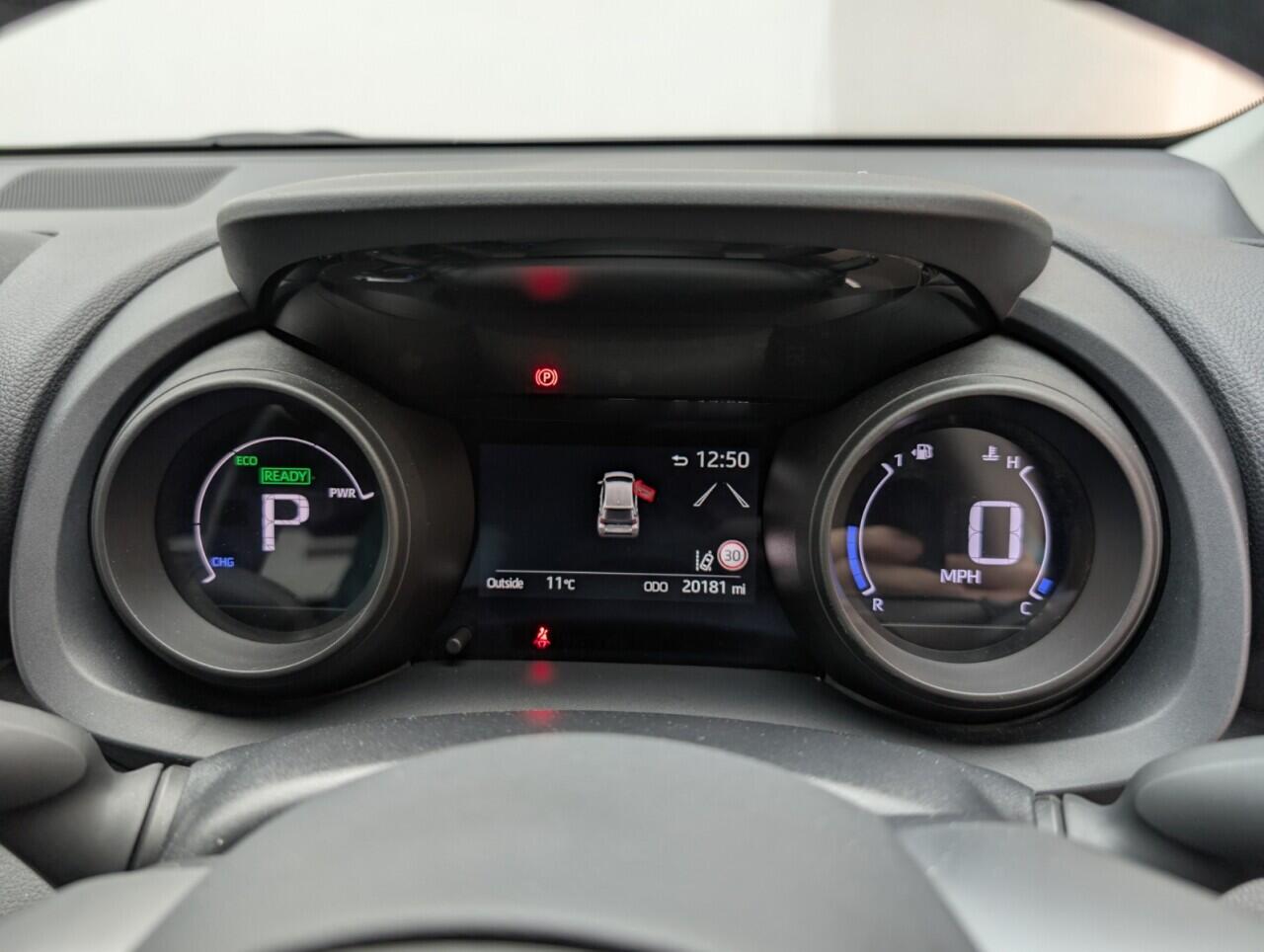 Used Toyota Yaris 2022 for sale - 76423871: Photo 18