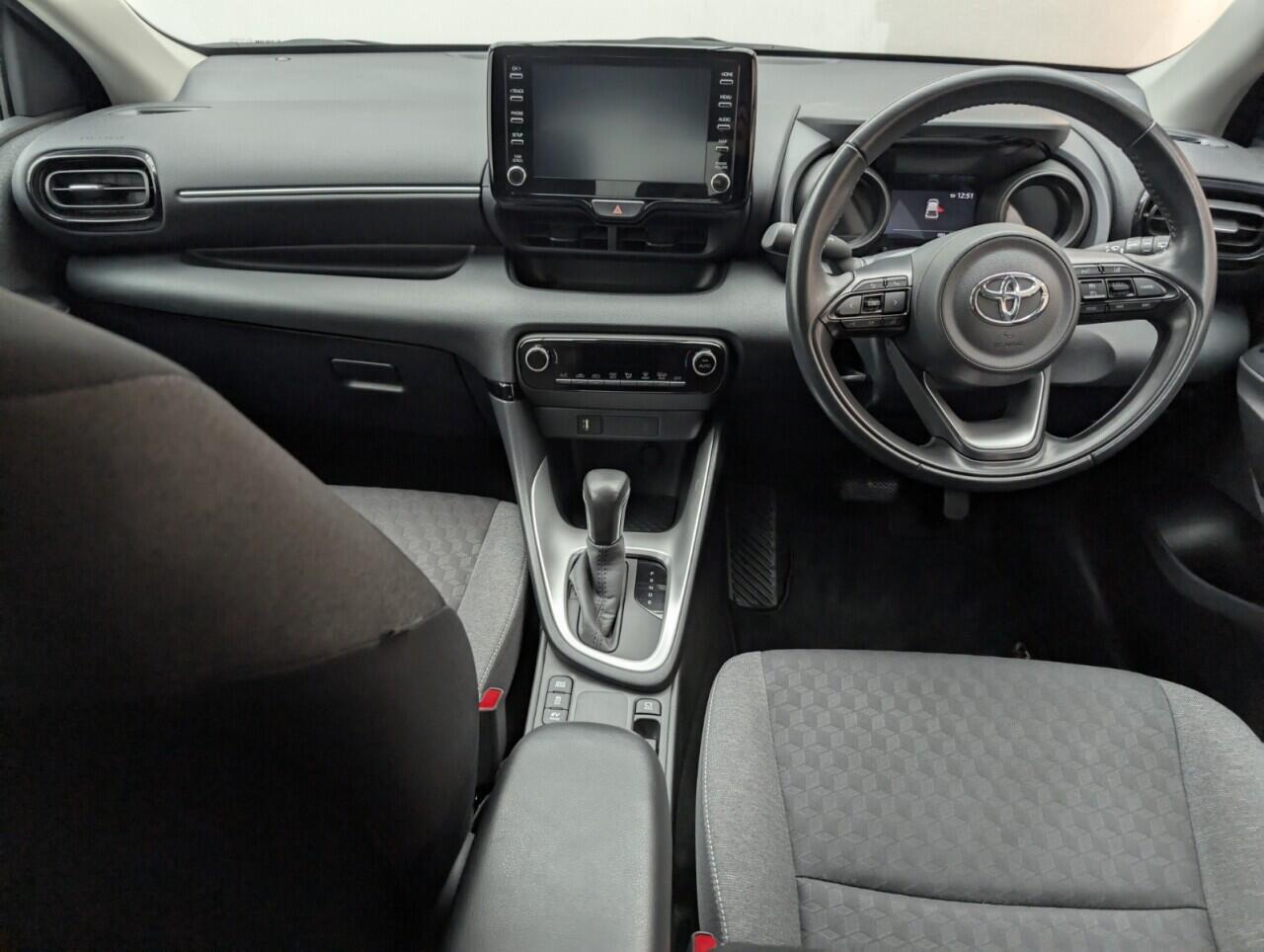 Used Toyota Yaris 2022 for sale - 76423871: Photo 24