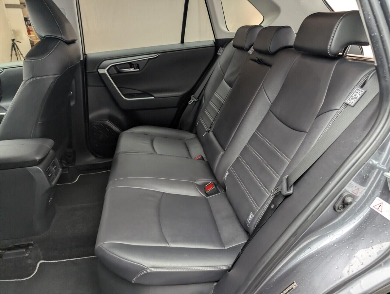 Used Toyota RAV4 2022 for sale - 76998966: Photo 28