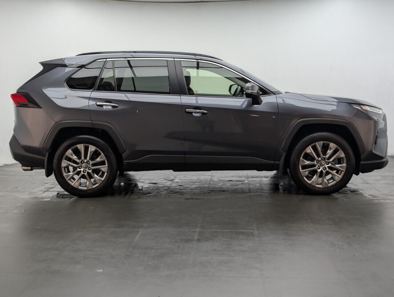 Used Toyota RAV4 2022 for sale - 76998966: Photo 9