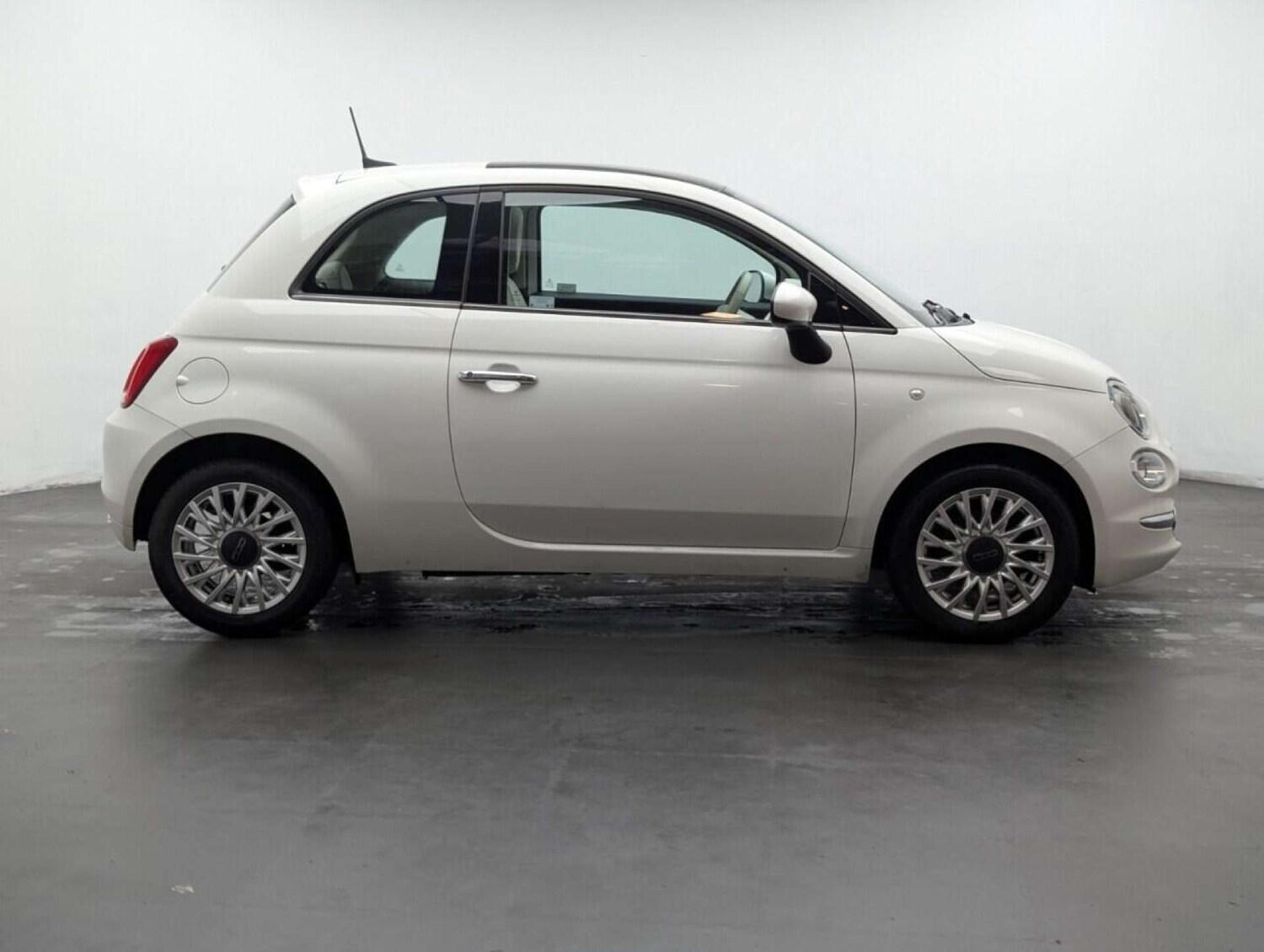Used Fiat 500 2019 for sale - 77937302: Photo 11