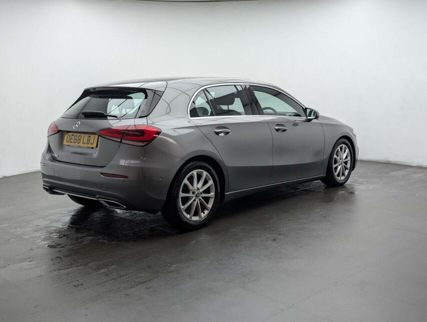 Used Mercedes-Benz A-Class 2019 for sale - 77714160: Photo 8