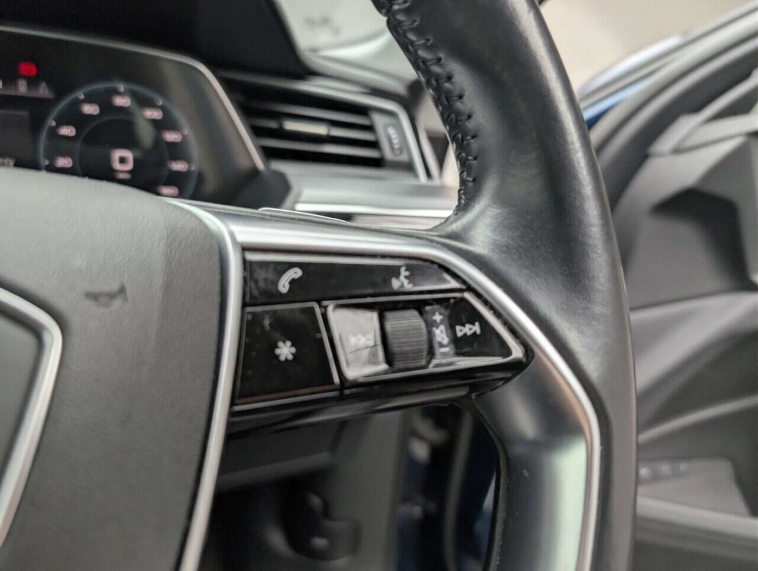 Used Audi e-tron 2020 for sale - 77713201: Photo 18