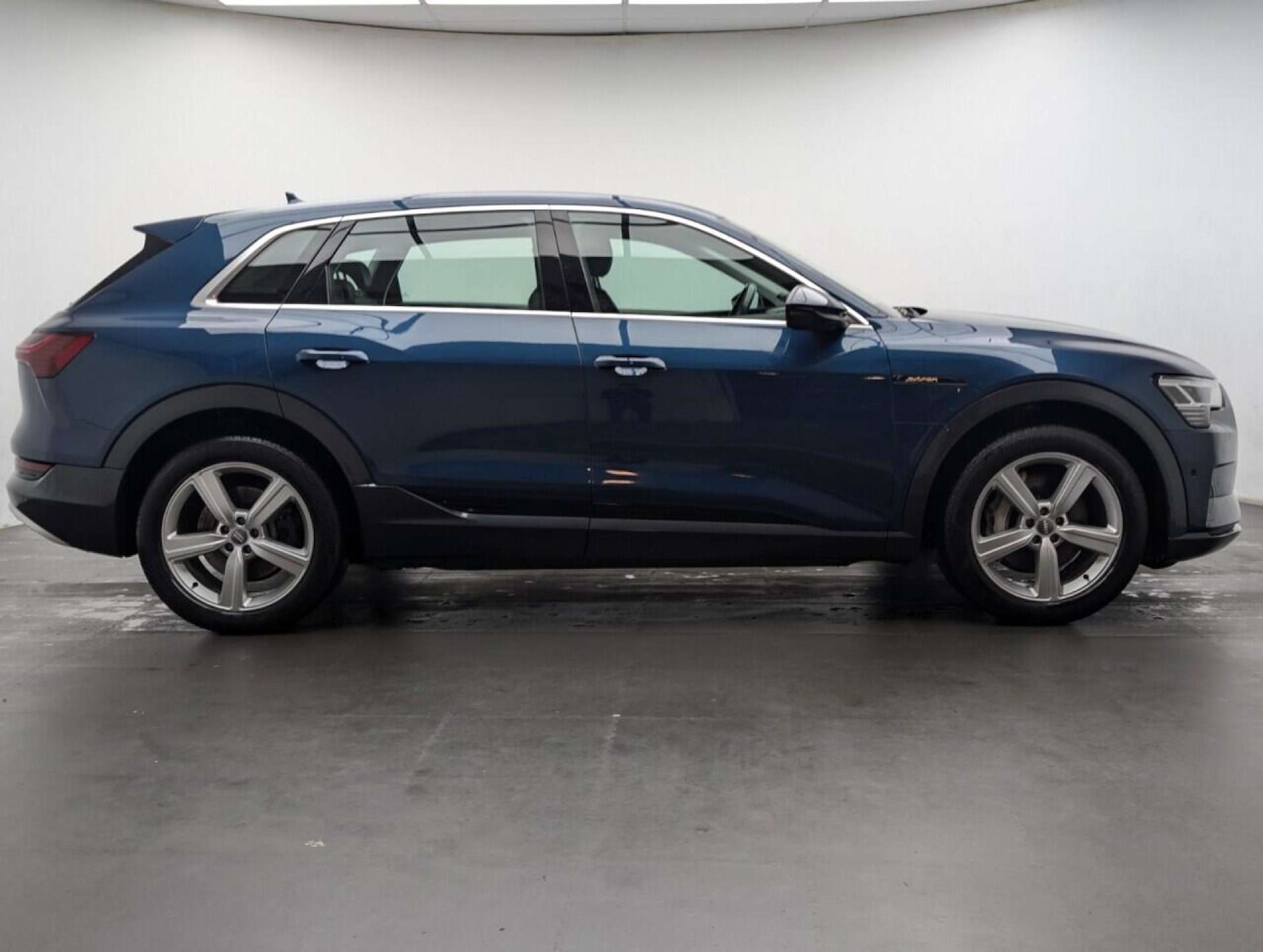 Used Audi e-tron 2020 for sale - 77713201: Photo 9