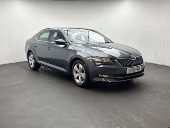 Used Skoda Superb 2016 for sale - 79282920: Photo