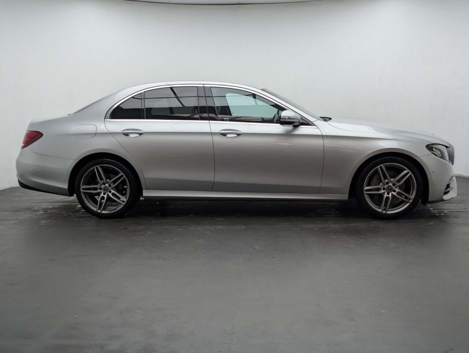 Used Mercedes-Benz E Class 2018 for sale - 78202492: Photo 11