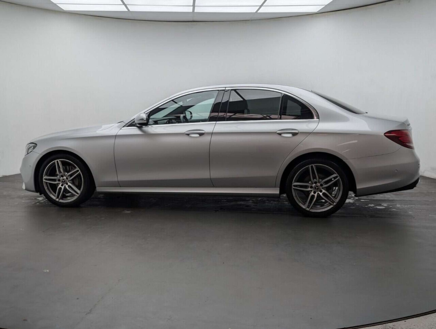 Used Mercedes-Benz E Class 2018 for sale - 78202492: Photo 6