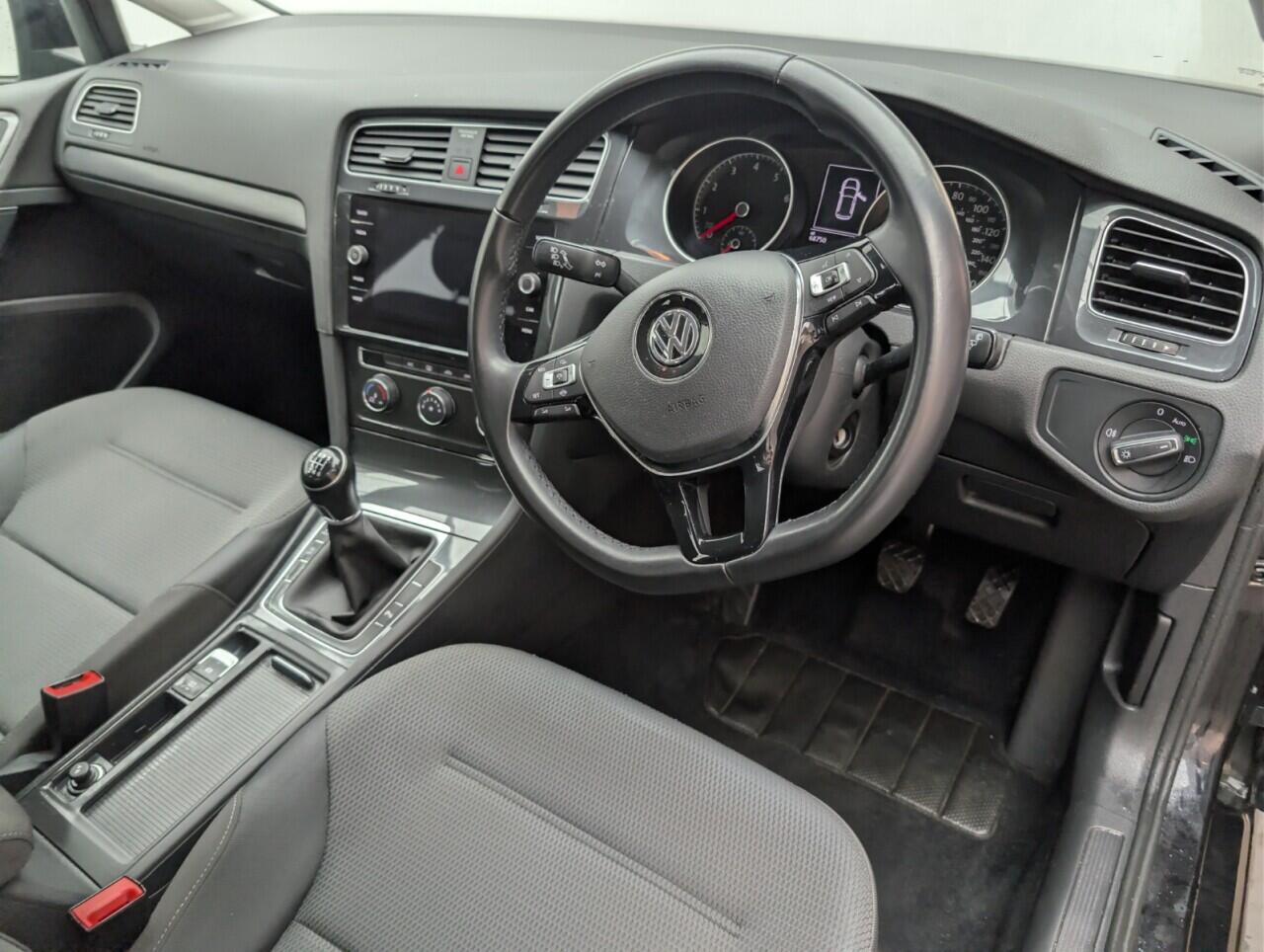 Used Volkswagen Golf 2019 for sale - 76802075: Photo 11