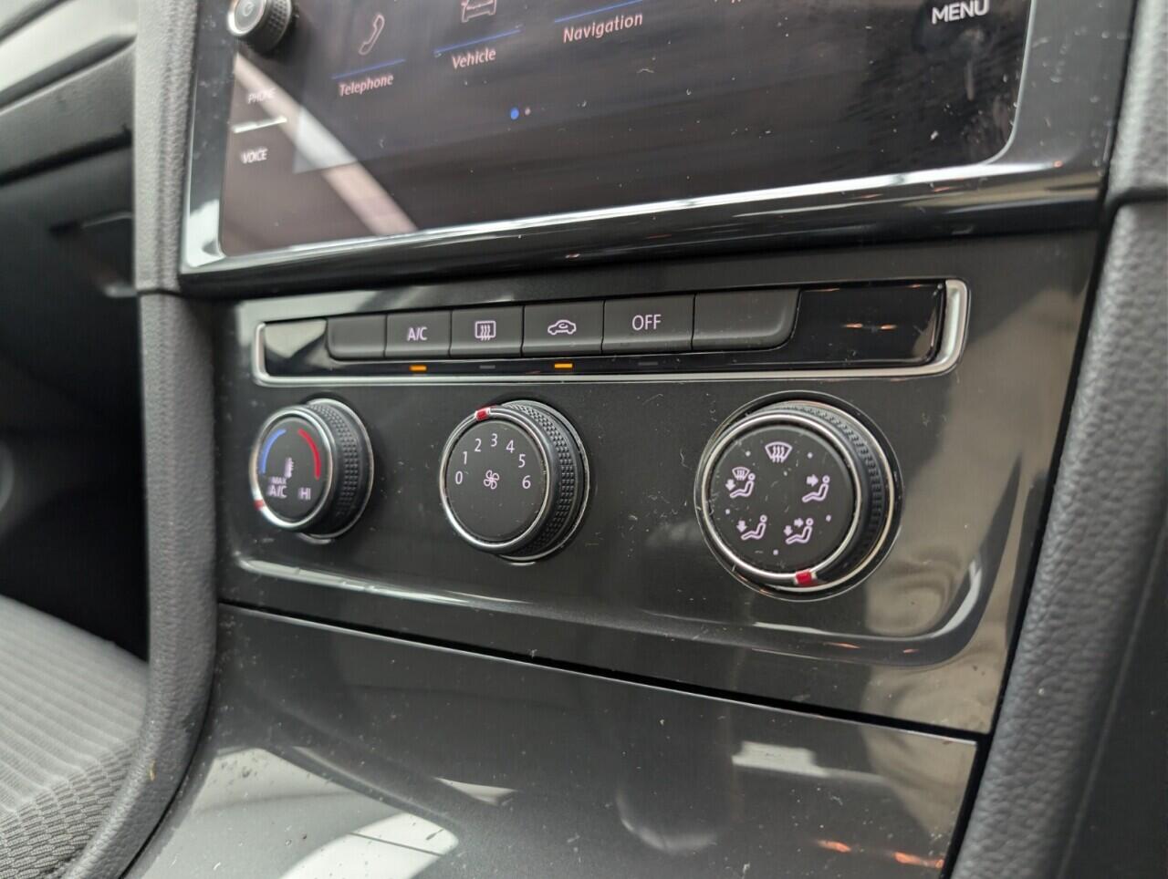 Used Volkswagen Golf 2019 for sale - 76802075: Photo 15