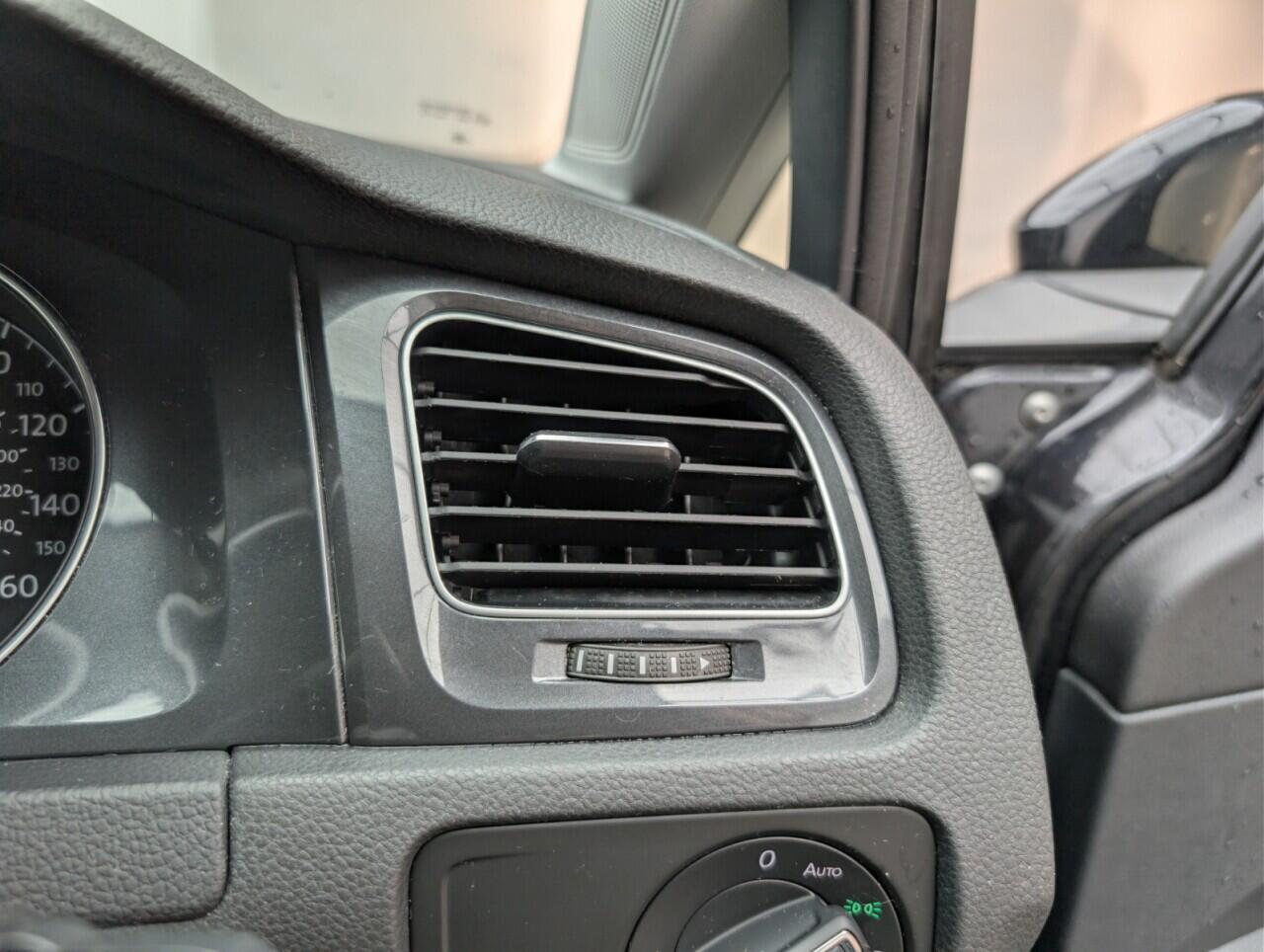 Used Volkswagen Golf 2019 for sale - 76802075: Photo 18