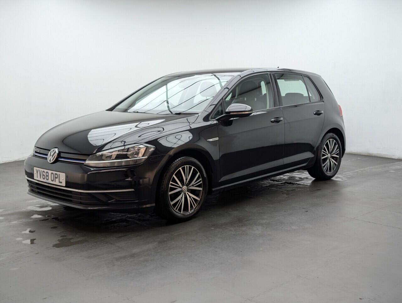 Used Volkswagen Golf 2019 for sale - 76802075: Photo 4
