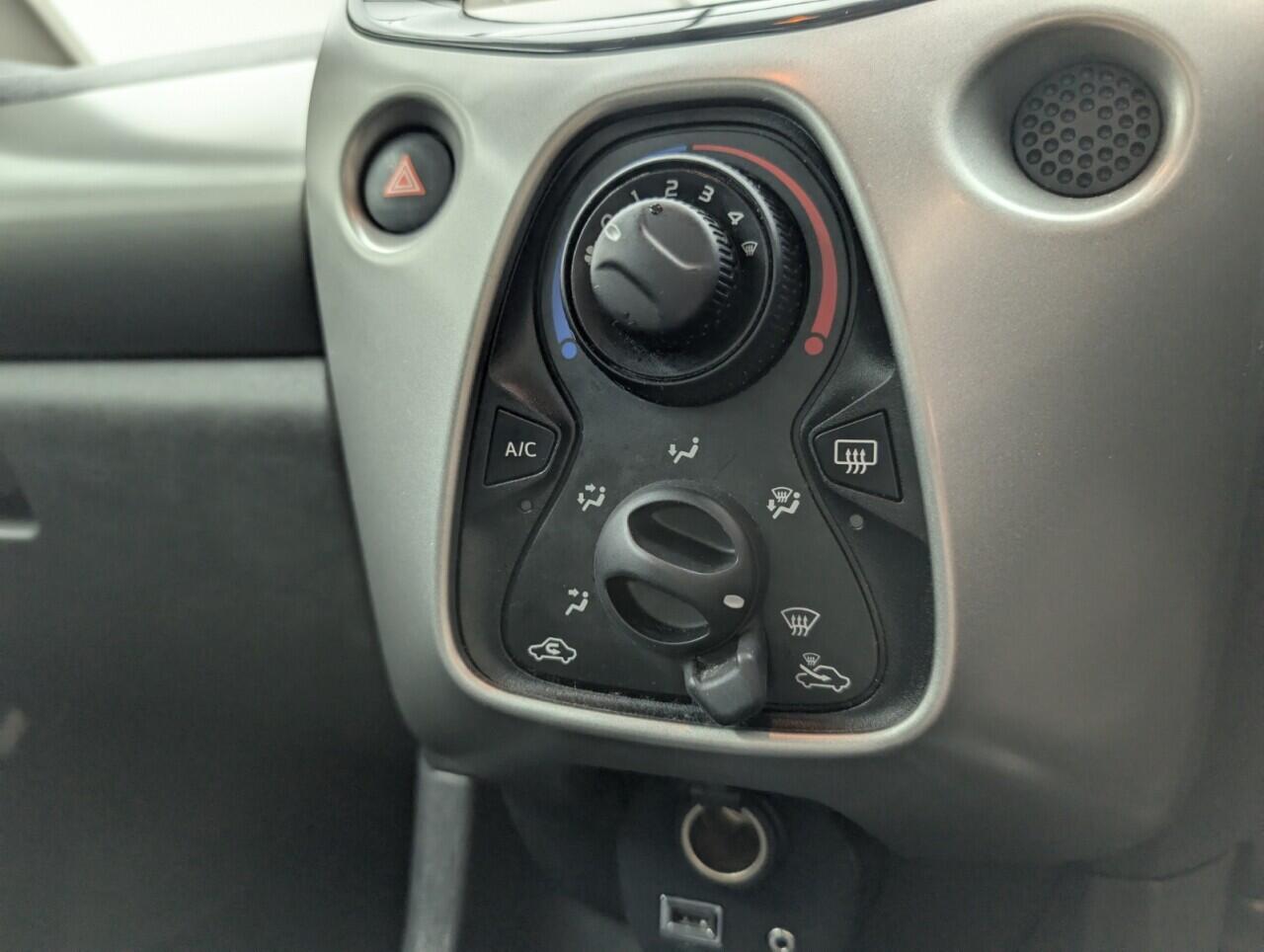 Used Peugeot 108 2016 for sale - 77525117: Photo 15