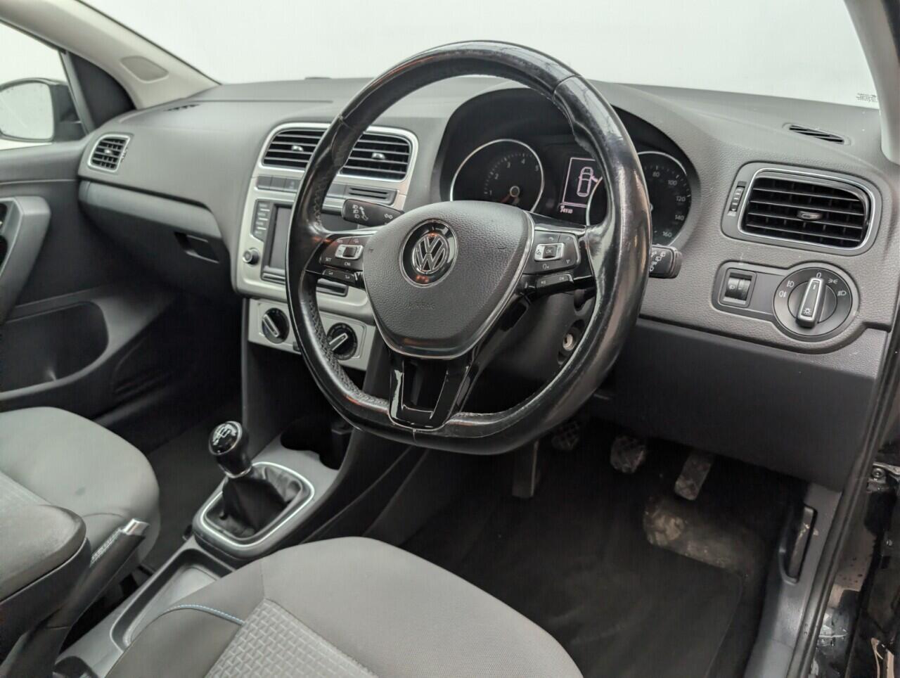 Used Volkswagen Polo 2015 for sale - 76823419: Photo 11