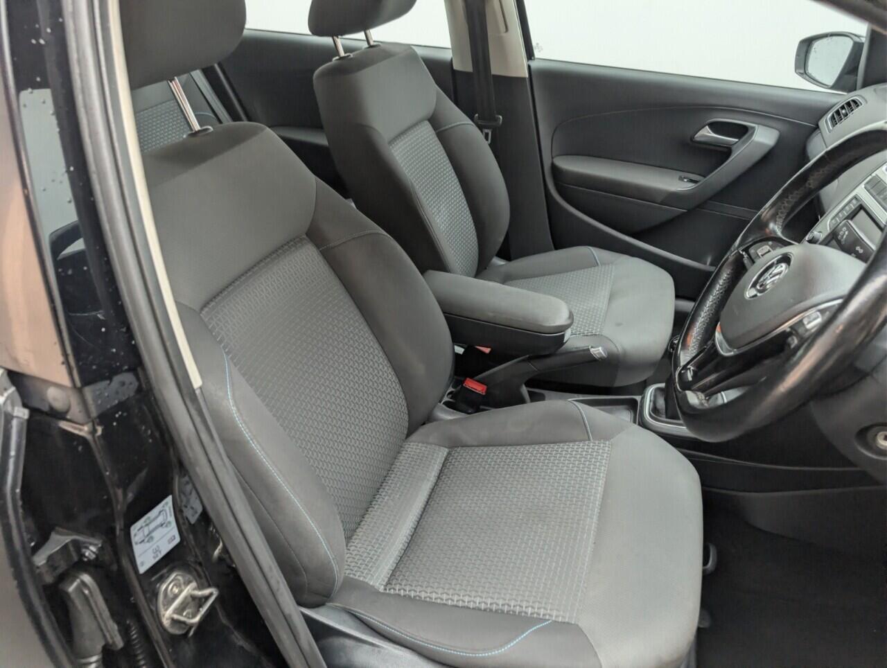 Used Volkswagen Polo 2015 for sale - 76823419: Photo 12