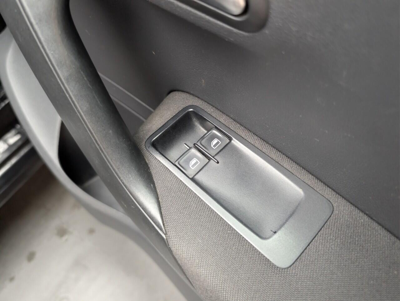 Used Volkswagen Polo 2015 for sale - 76823419: Photo 21