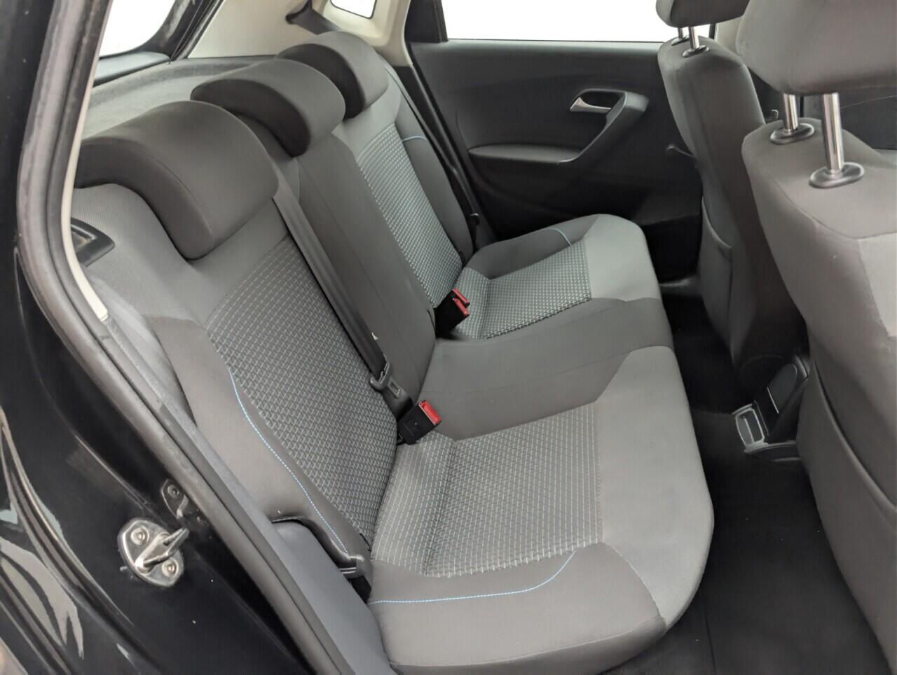 Used Volkswagen Polo 2015 for sale - 76823419: Photo 24