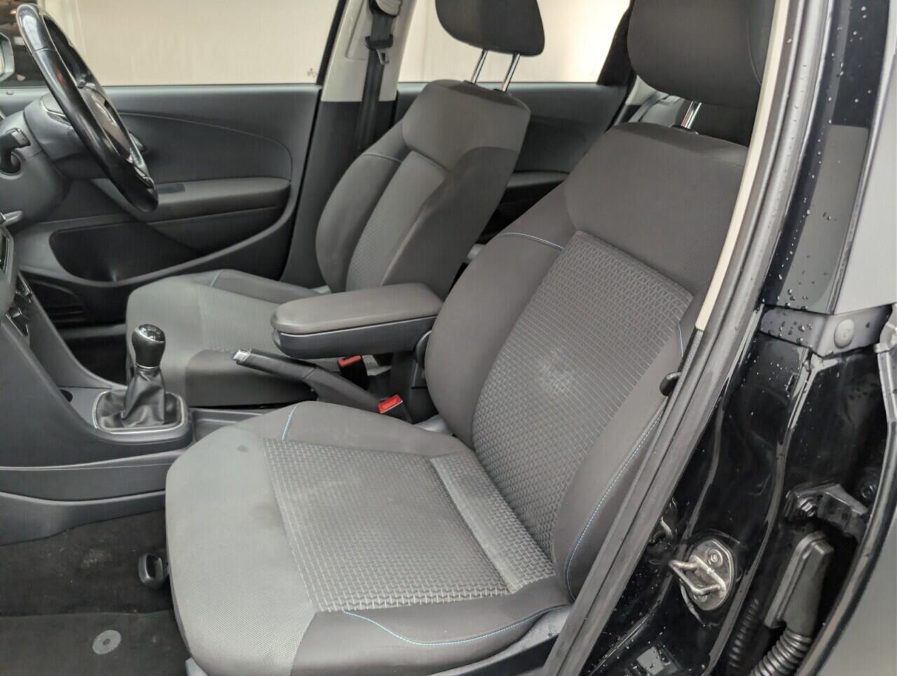 Used Volkswagen Polo 2015 for sale - 76823419: Photo 28