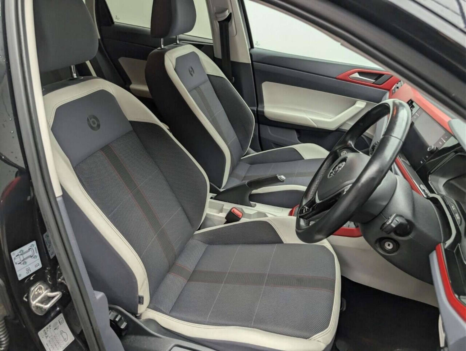 Used Volkswagen Polo 2018 for sale - 77713838: Photo 11