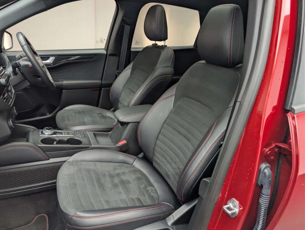 Used Ford Kuga 2021 for sale - 76658623: Photo 30