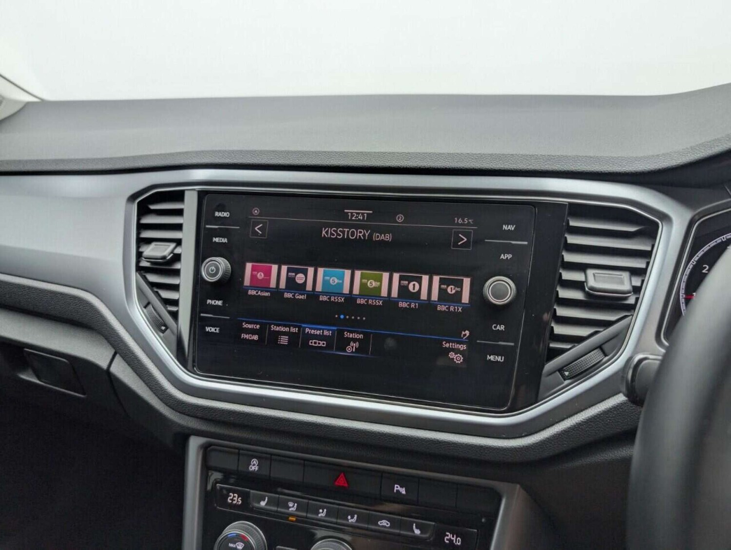 Used Volkswagen T-Roc 2021 for sale - 77713863: Photo 12