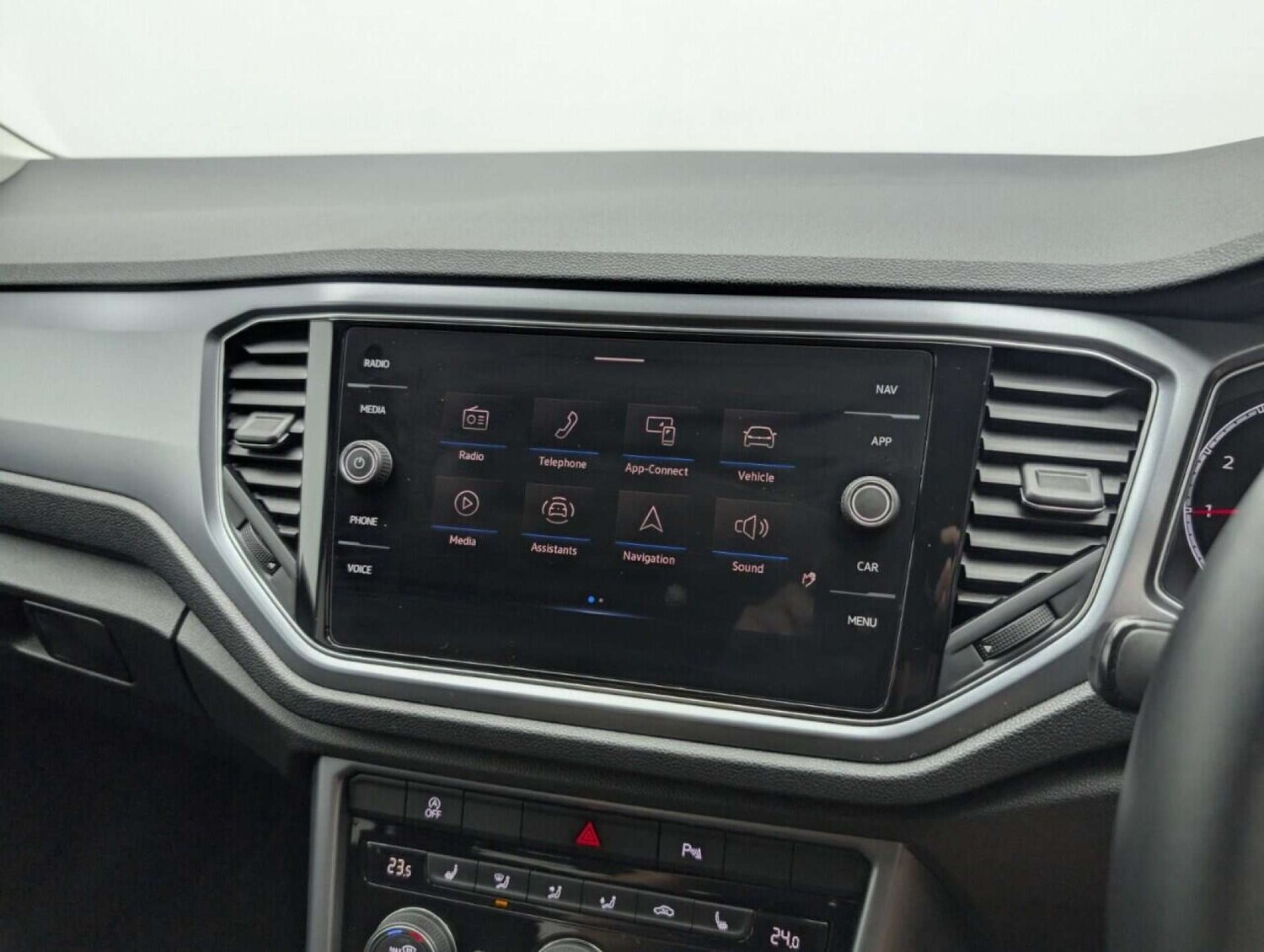 Used Volkswagen T-Roc 2021 for sale - 77713863: Photo 13