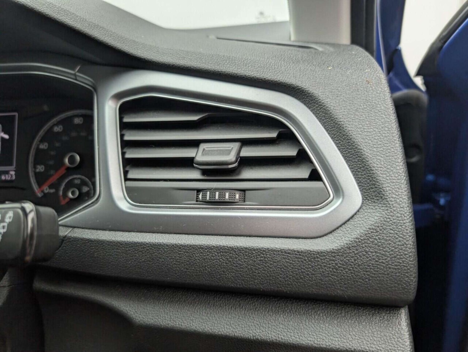 Used Volkswagen T-Roc 2021 for sale - 77713863: Photo 20