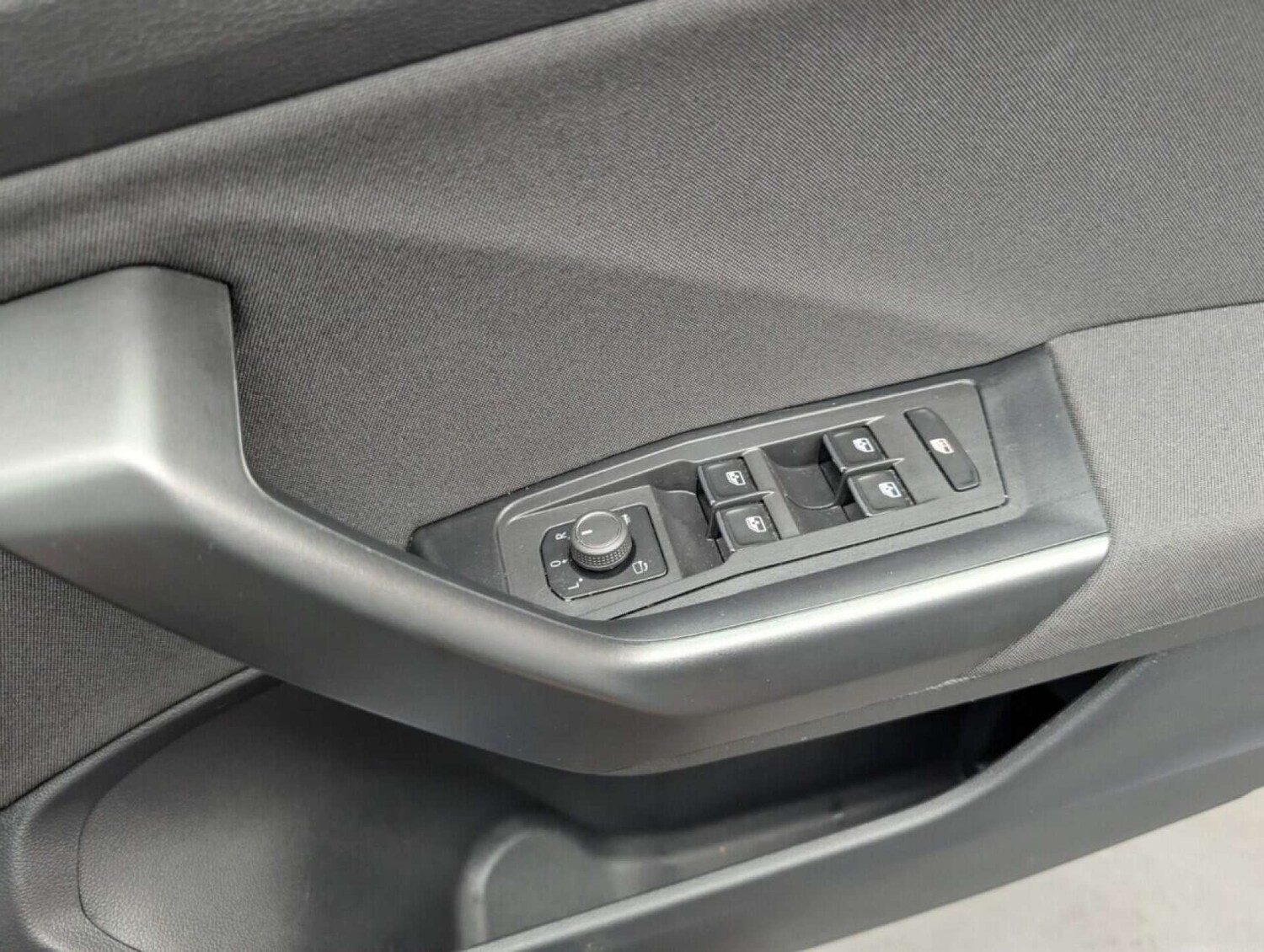 Used Volkswagen T-Roc 2021 for sale - 77713863: Photo 21