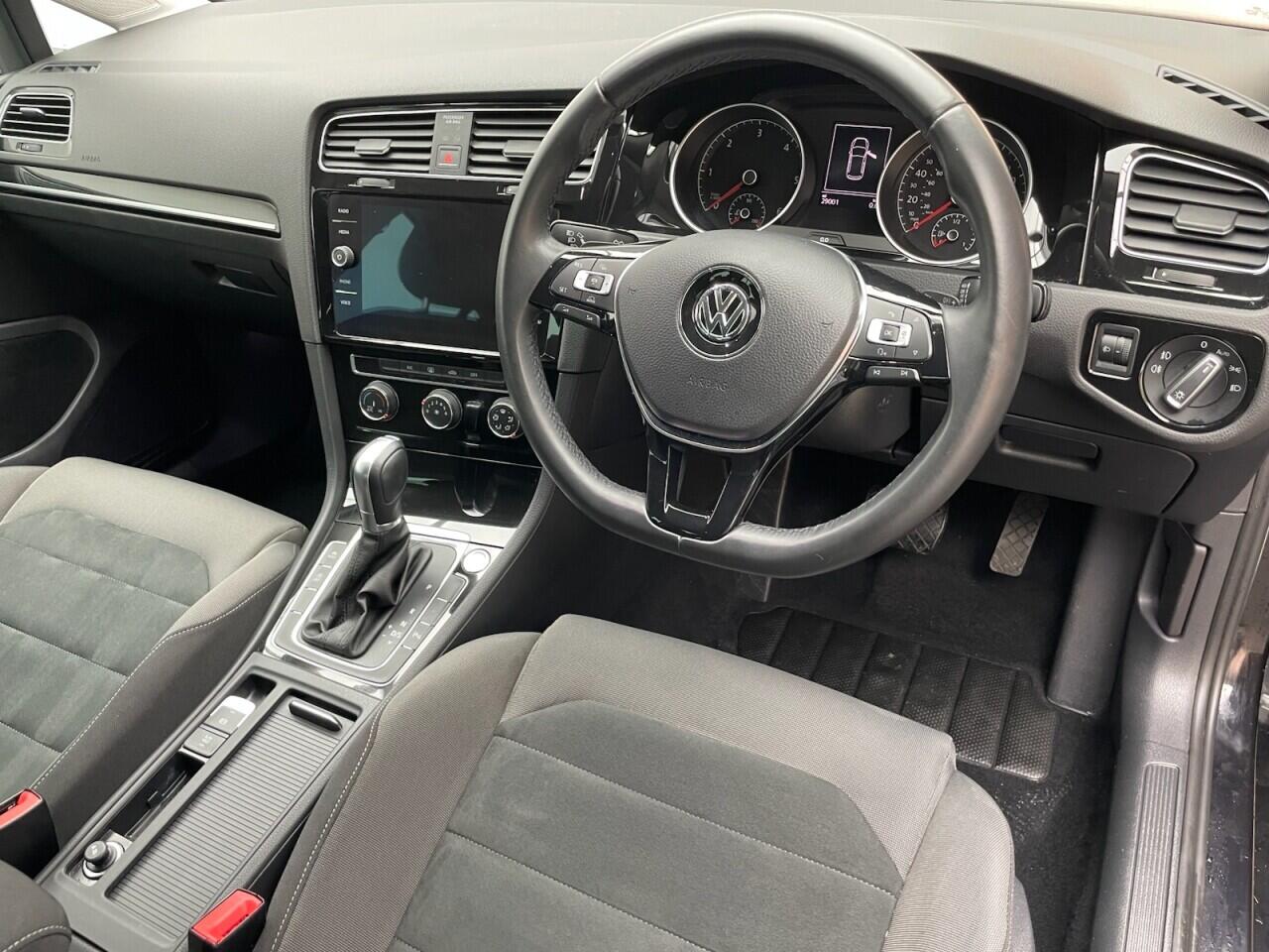 Used Volkswagen Golf 2017 for sale - 77074616: Photo 10
