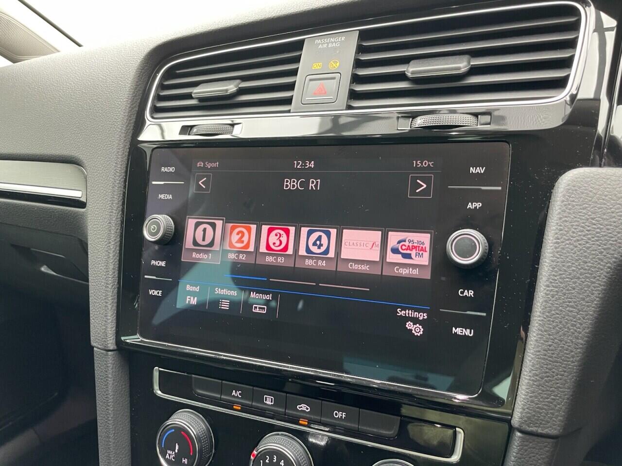 Used Volkswagen Golf 2017 for sale - 77074616: Photo 12