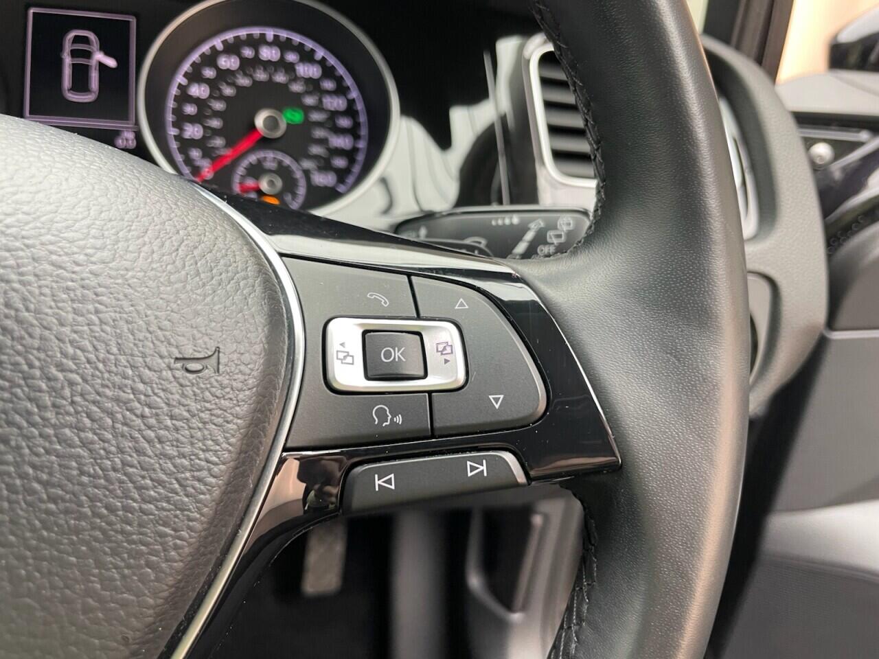 Used Volkswagen Golf 2017 for sale - 77074616: Photo 19