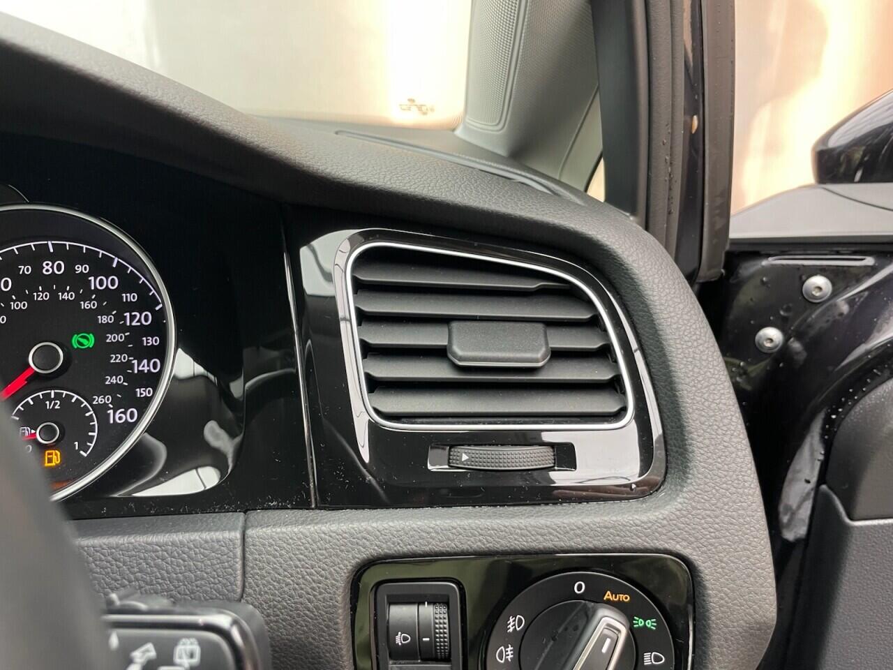 Used Volkswagen Golf 2017 for sale - 77074616: Photo 20