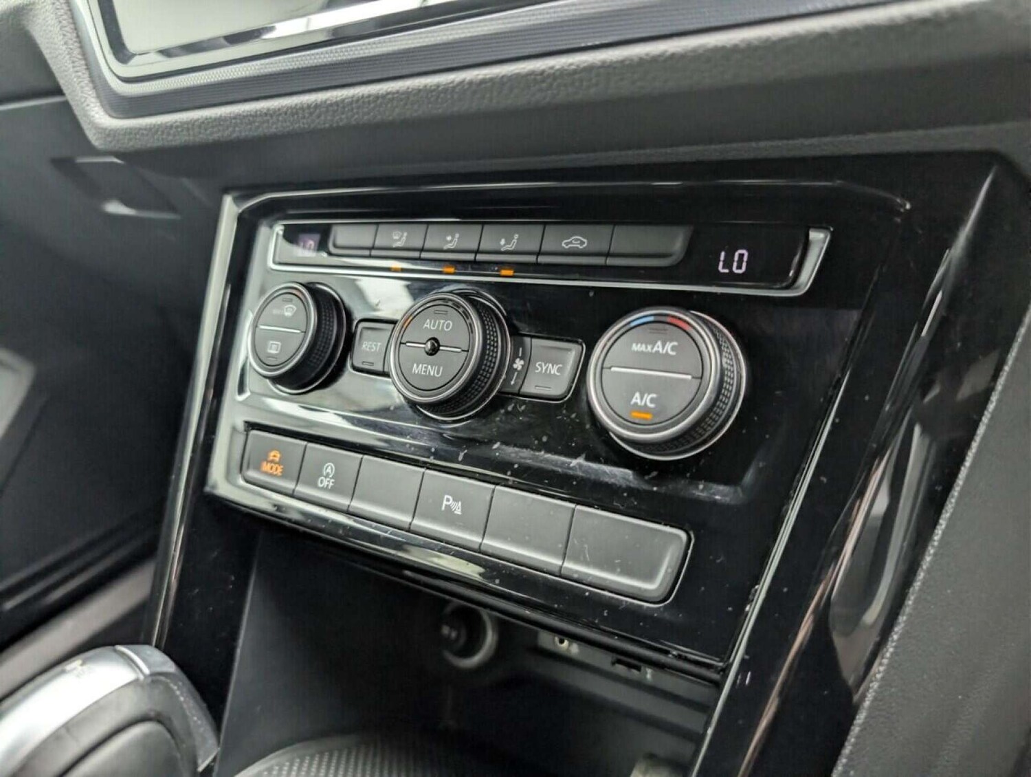 Used Volkswagen Touran 2017 for sale - 77714438: Photo 14