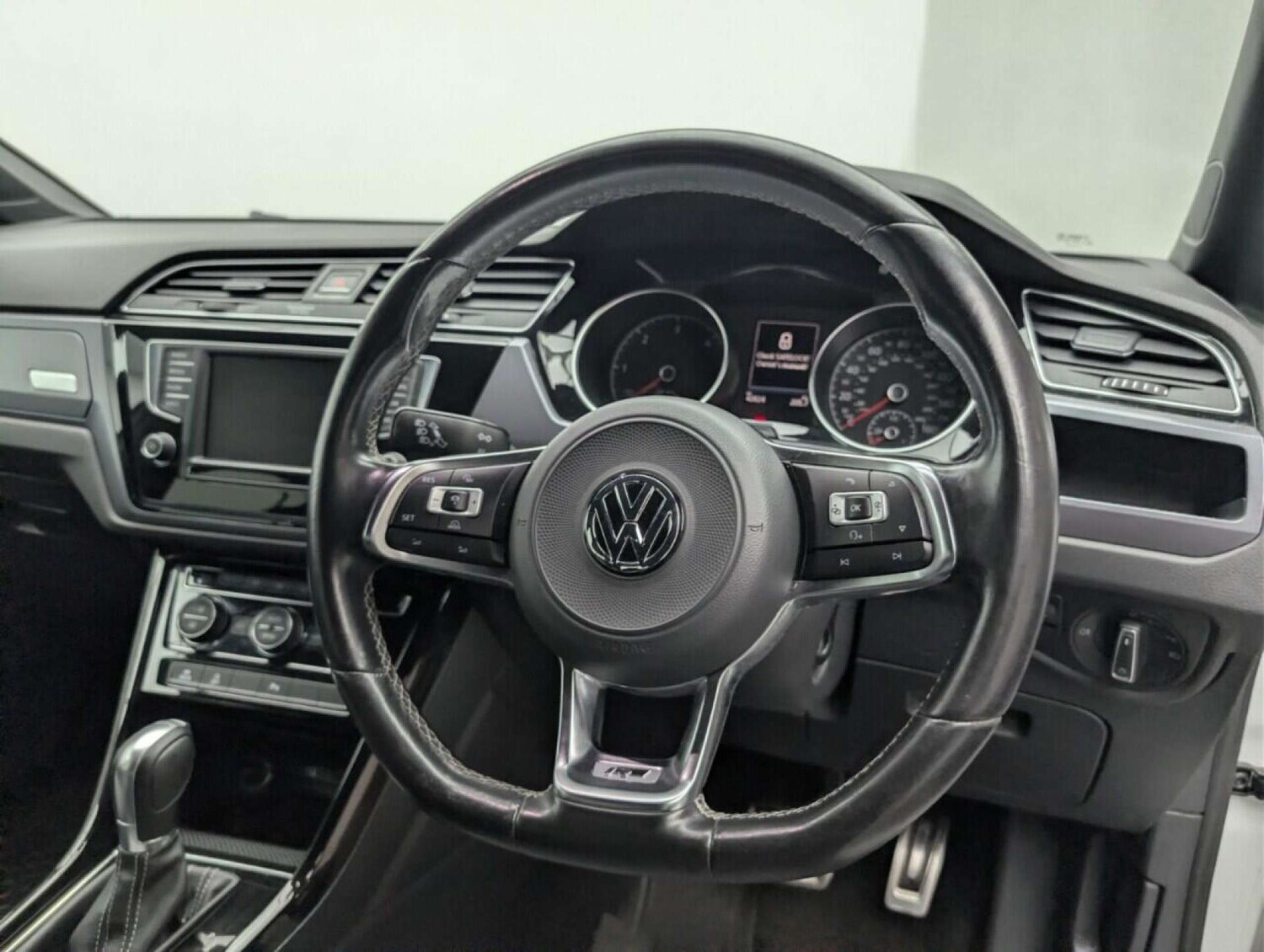 Used Volkswagen Touran 2017 for sale - 77714438: Photo 19